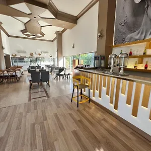 Silver Tower Aparthotel Kusadası