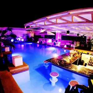 The Penthouse And Residences Hotel Angeles
